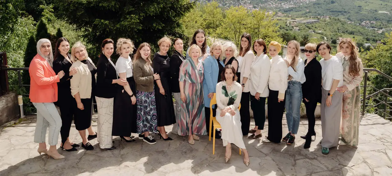 Zajednička fotografija polaznika na terasi